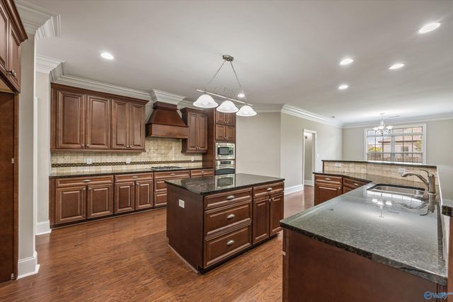 3005 Laurel Cove Way, Gurley, AL 35748
