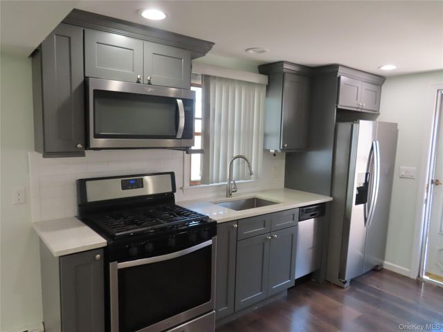 94 Neptune Avenue, West Babylon, NY 11704