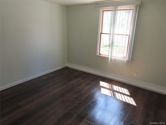 94 Neptune Avenue, West Babylon, NY 11704