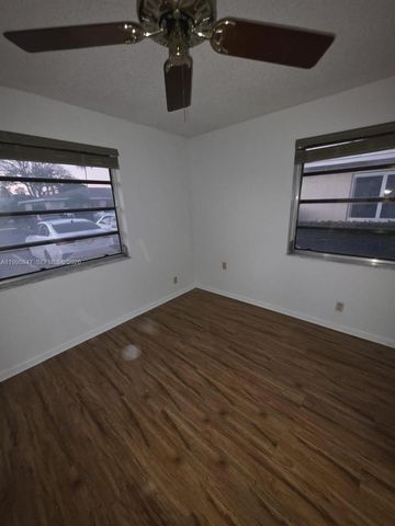 13731 Flora Pl A, Delray Beach, FL 33484