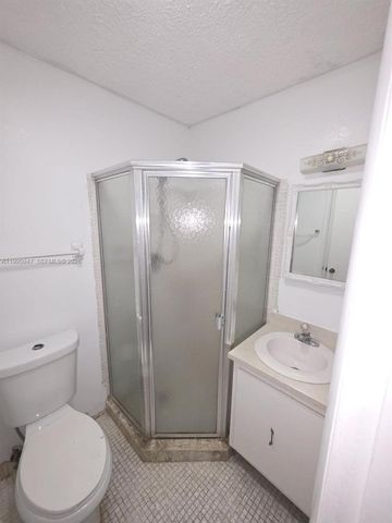 13731 Flora Pl A, Delray Beach, FL 33484