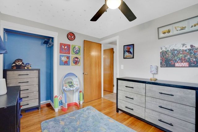 134 Newhouse St, Springfield, MA 01118