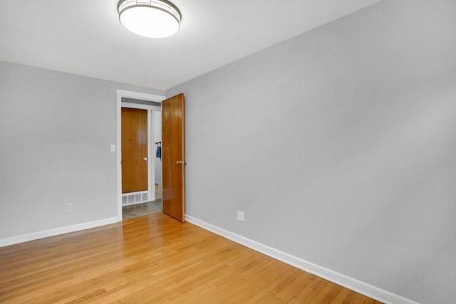 134 Newhouse St, Springfield, MA 01118
