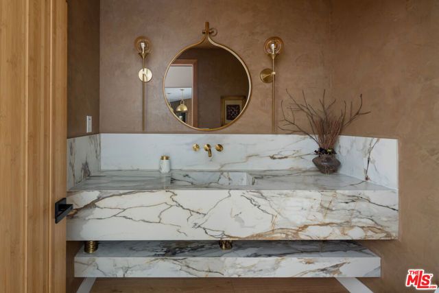 3637 Loadstone Drive, Sherman Oaks, CA 91403