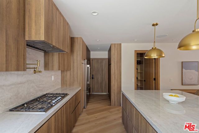 3637 Loadstone Drive, Sherman Oaks, CA 91403