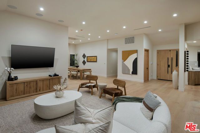 3637 Loadstone Drive, Sherman Oaks, CA 91403