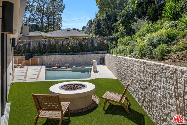 3637 Loadstone Drive, Sherman Oaks, CA 91403