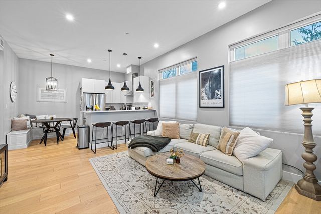 60 Cross St E 110, Somerville, MA 02145