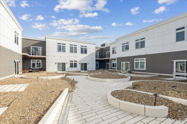 60 Cross St E 110, Somerville, MA 02145