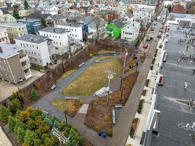 60 Cross St E 110, Somerville, MA 02145