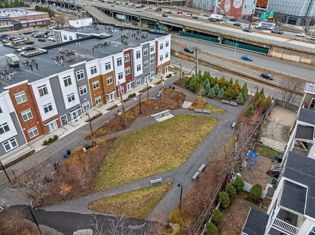 60 Cross St E 110, Somerville, MA 02145
