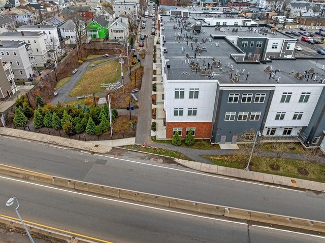 60 Cross St E 110, Somerville, MA 02145