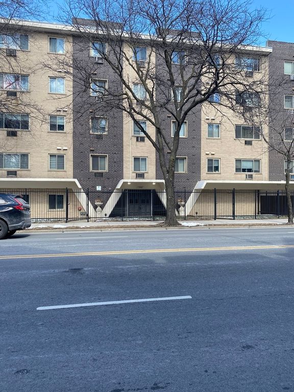 1060 W Hollywood Avenue 412, Chicago, IL 60660