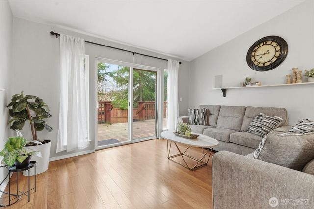 17814 37th Avenue E, Tacoma, WA 98446