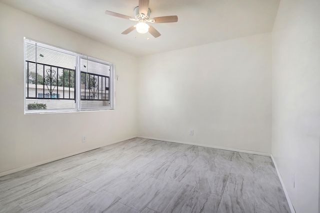 420 Alcazar Street SE, Albuquerque, NM 87108