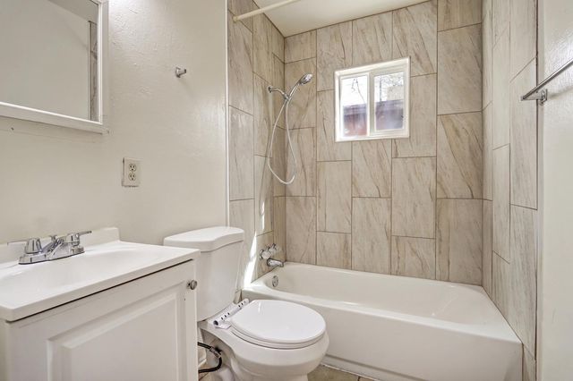 420 Alcazar Street SE, Albuquerque, NM 87108