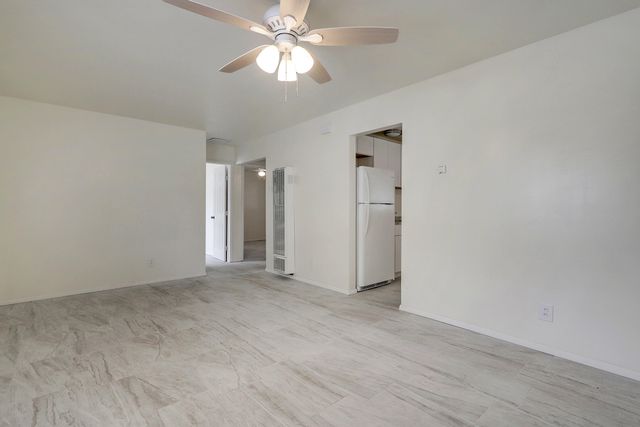 420 Alcazar Street SE, Albuquerque, NM 87108