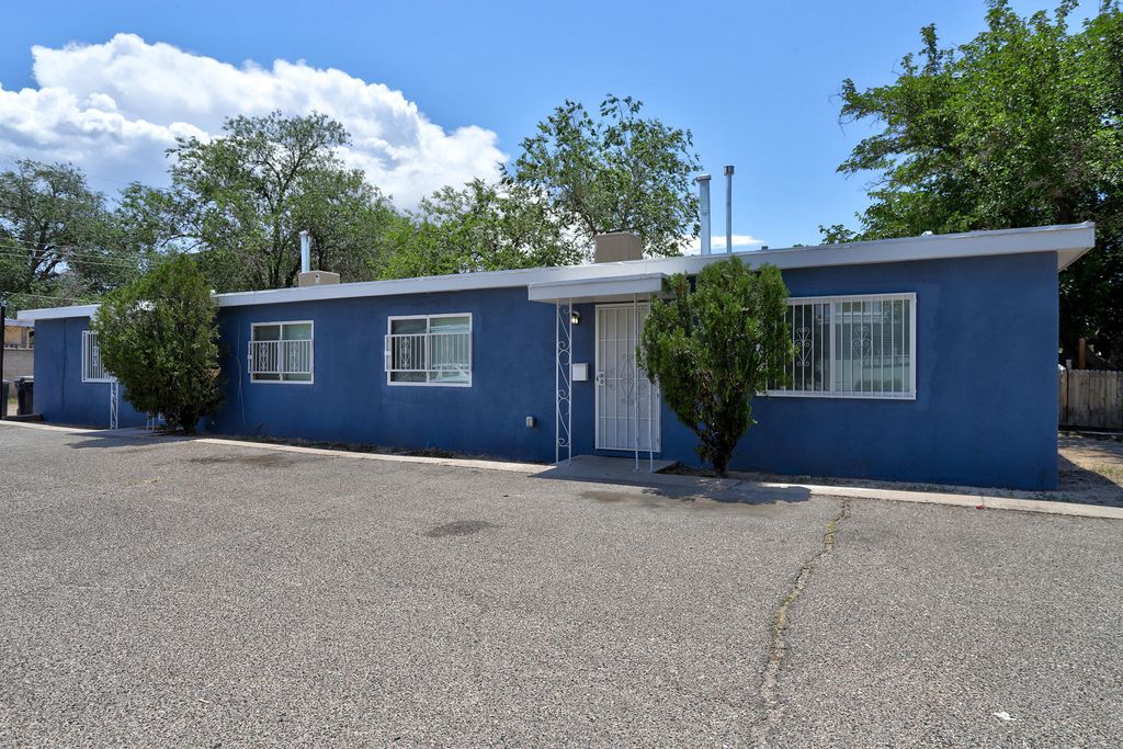 Image 1 of property listing at 420 Alcazar Street SE, Albuquerque, NM 87108