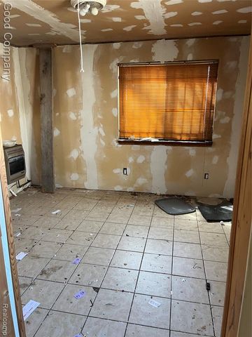 19969 Biltmore Street, Detroit, MI 48235