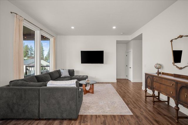 7133 E Beverly Ave, Spokane Valley, WA 99212