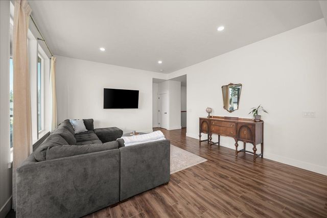 7133 E Beverly Ave, Spokane Valley, WA 99212