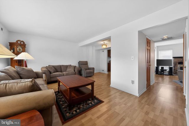 181 PEREGRINE DR, Voorhees, NJ 08043