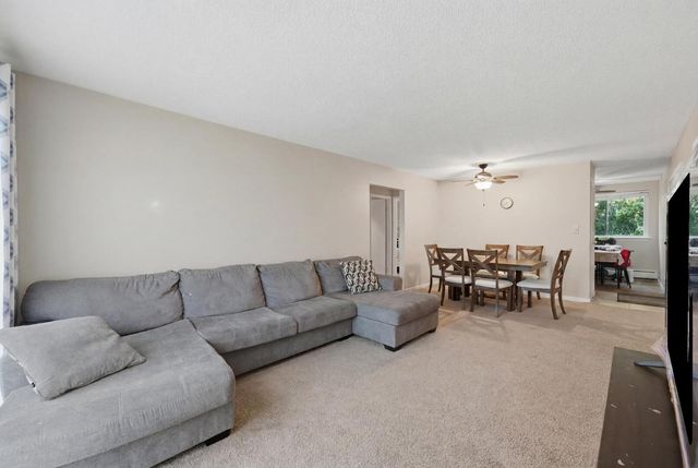 101 Boardwalk Street 2W, Elk Grove Village, IL 60007