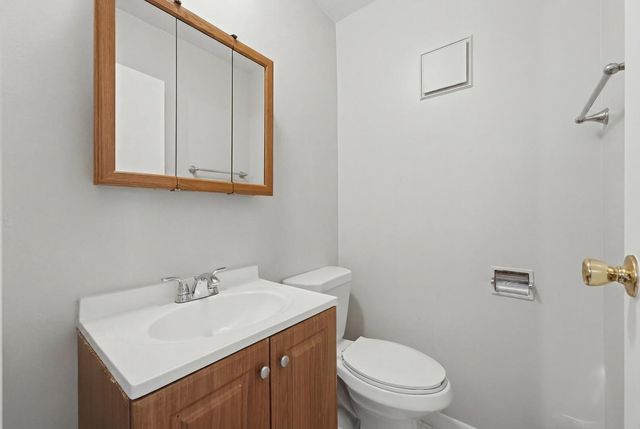 101 Boardwalk Street 2W, Elk Grove Village, IL 60007