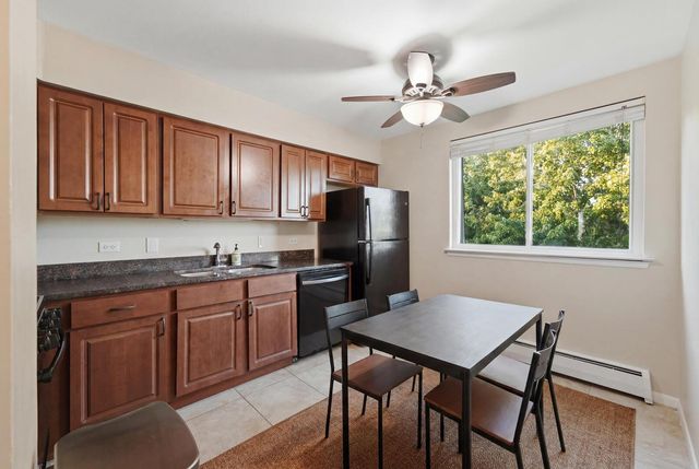 101 Boardwalk Street 2W, Elk Grove Village, IL 60007