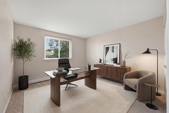 101 Boardwalk Street 2W, Elk Grove Village, IL 60007
