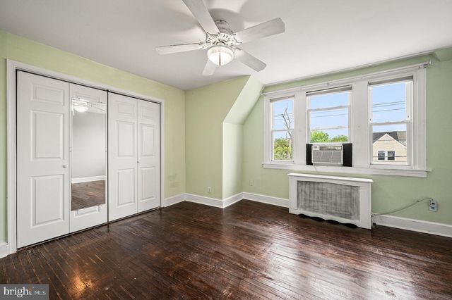 218 N WYCOMBE AVE, Lansdowne, PA 19050