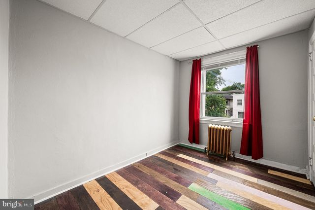 218 N WYCOMBE AVE, Lansdowne, PA 19050