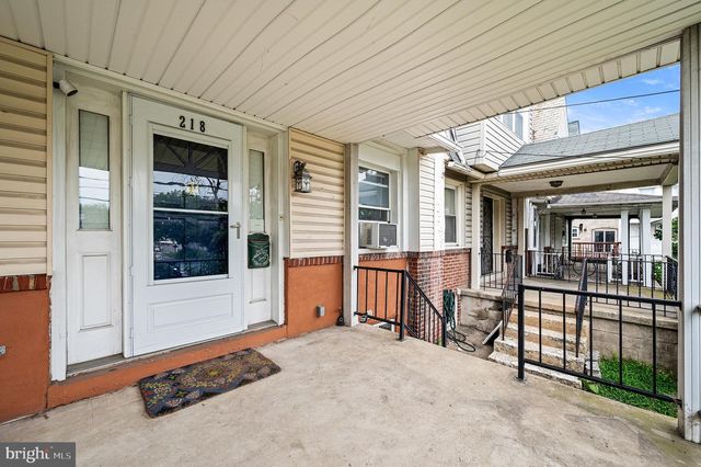 218 N WYCOMBE AVE, Lansdowne, PA 19050