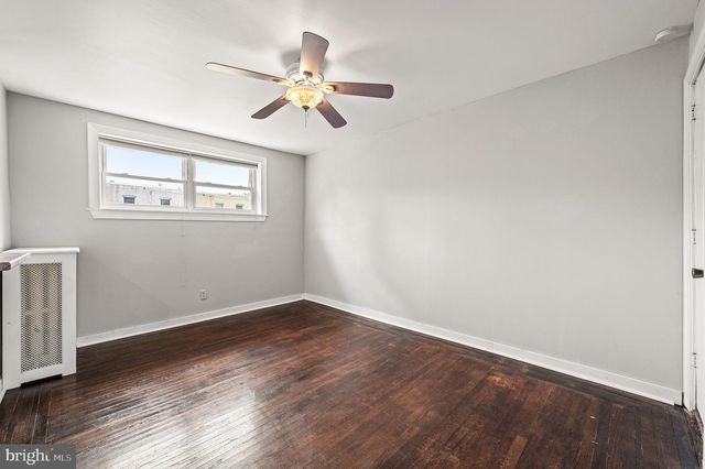 218 N WYCOMBE AVE, Lansdowne, PA 19050