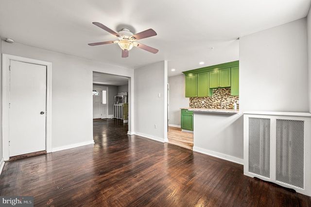 218 N WYCOMBE AVE, Lansdowne, PA 19050