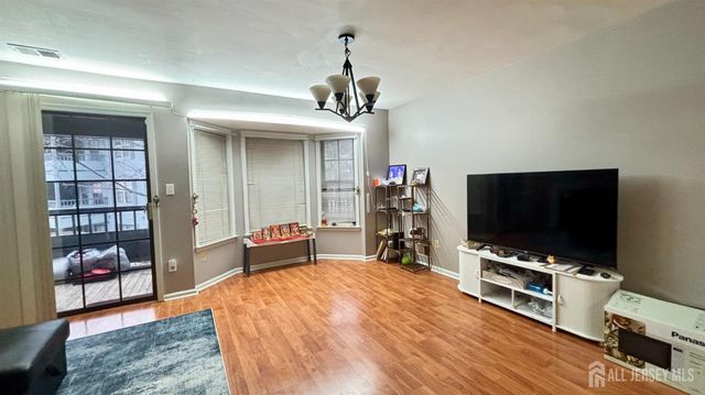 1107 Woodhaven Drive, Edison, NJ 08817