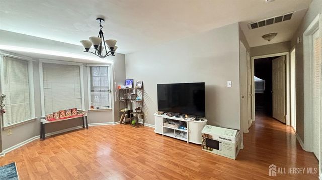 1107 Woodhaven Drive, Edison, NJ 08817