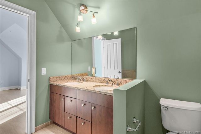 109 Forest Street 10, Stamford, CT 06901