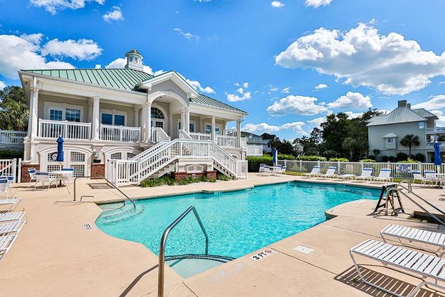 910 Watermark Ct., North Myrtle Beach, SC 29582