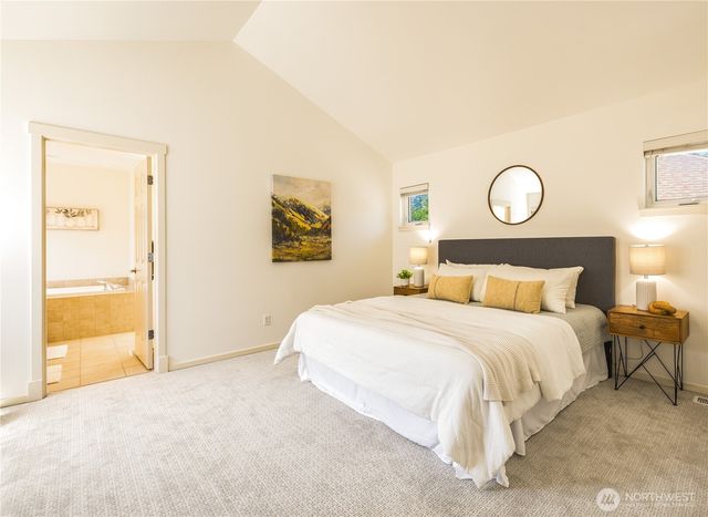2055 Larchmount Drive NE, Issaquah, WA 98029