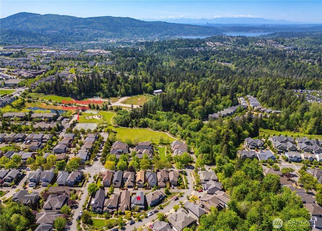 2055 Larchmount Drive NE, Issaquah, WA 98029