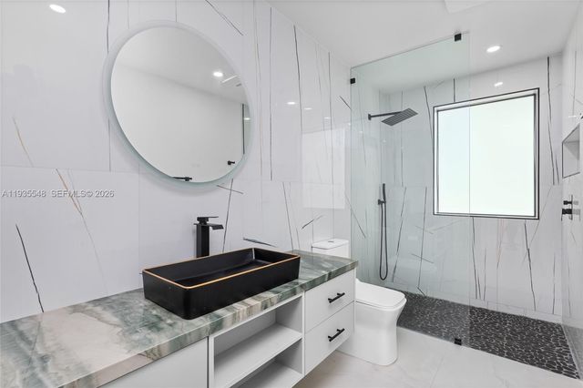 18735 NE 18th Ave, Miami, FL 33179