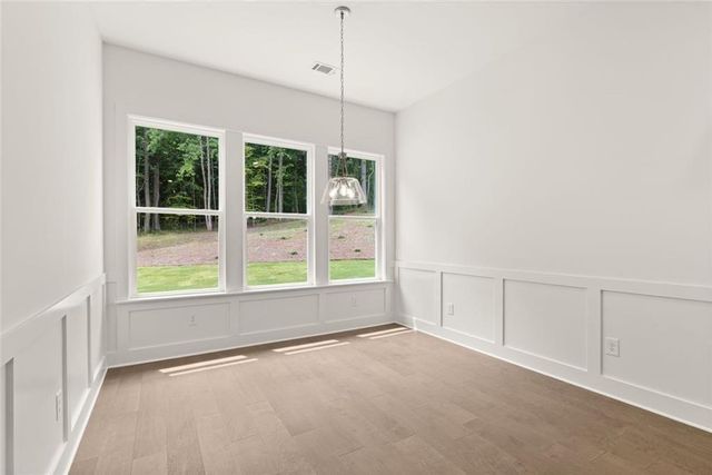 8340 Creekside Overlook Drive, Gainesville, GA 30506