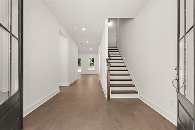 8340 Creekside Overlook Drive, Gainesville, GA 30506