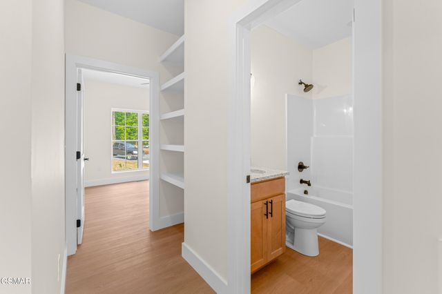 2327 Geraldine Way, Sevierville, TN 37876