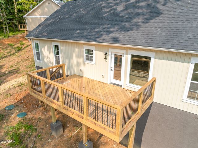 2327 Geraldine Way, Sevierville, TN 37876