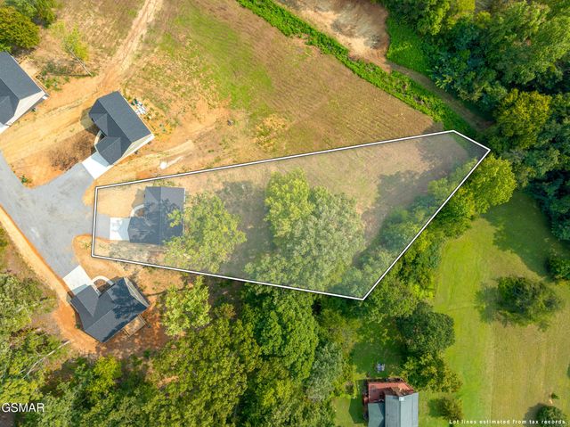 2327 Geraldine Way, Sevierville, TN 37876