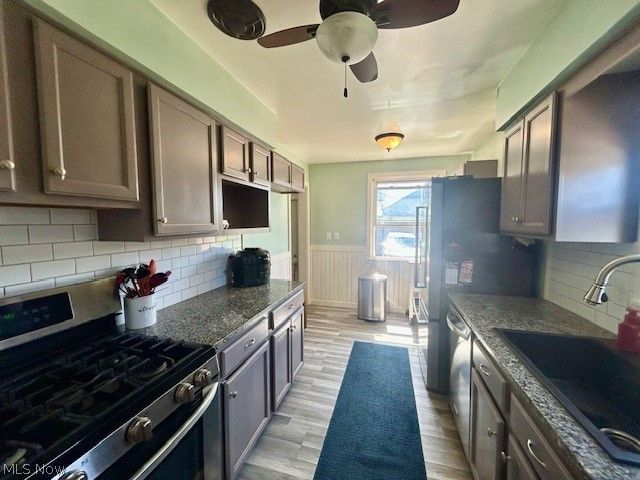 11821 Ronald Drive, Parma, OH 44130