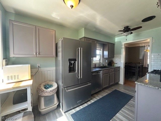 11821 Ronald Drive, Parma, OH 44130