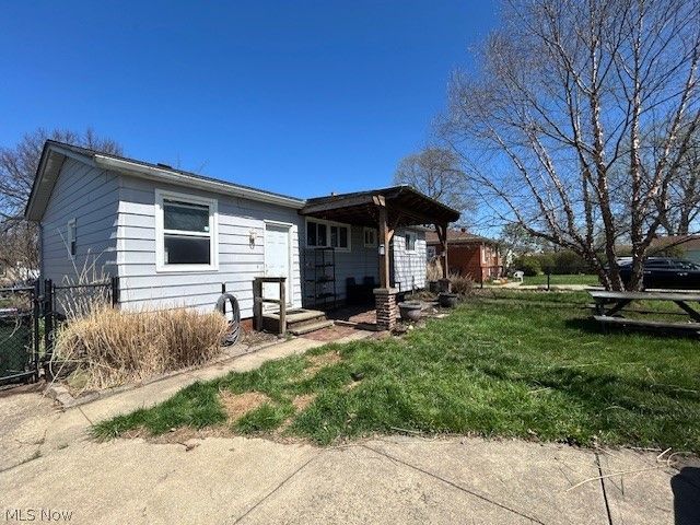 11821 Ronald Drive, Parma, OH 44130